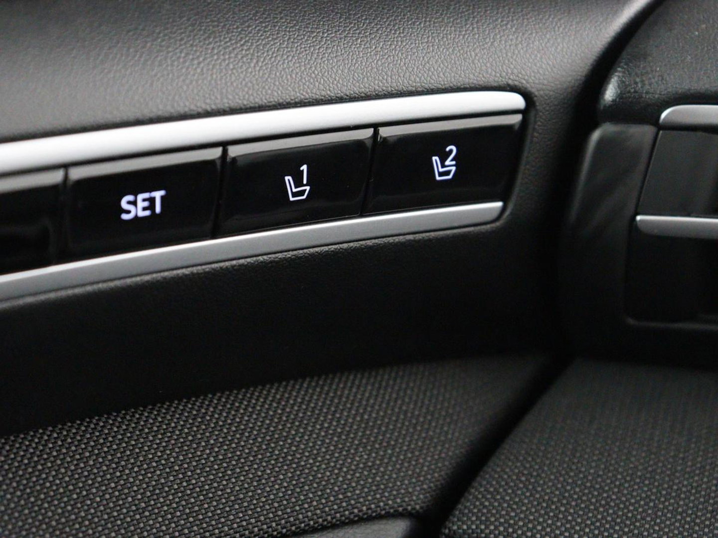 Hyundai Tucson 1.6 T-GDI PHEV Premium 4WD | SOH 96,5% | Stoelventilatie | Leder | Trekhaak | 360 Camera | Adaptive cruise | Krell Audio | Achterbankverwarming | Camera | Memory | Keyless | Plug In