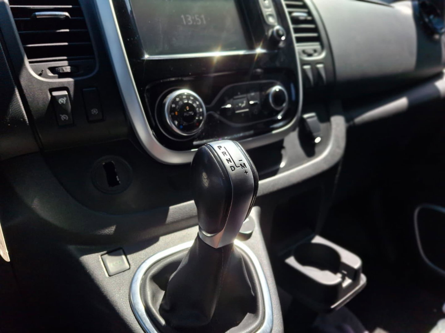 Renault Trafic 2.0 dCi 170 T29 L2H1 DC Luxe MARGE | AUT | R-LINK | LED | CAMERA