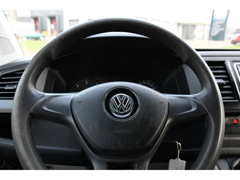 Volkswagen Transporter 2.0 TDI L2H1 DC Edition Cruise, Sensoren, Trekhaak, Airco, 85pk, Radio, Direct leverbaar!
