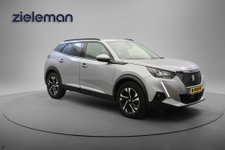 Peugeot 2008 - 1.2 PureTech 100 Allure - Carplay, Camera, Cruise, Half Leer, Afn. Trekhaak