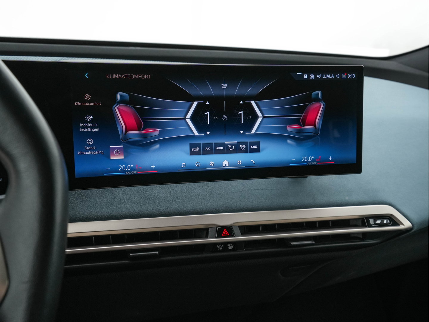 BMW iX xDrive40 Business Edition Plus 77 kWh [ 3-Fase ] {SOH-100%} (INCL-BTW) *PANO | HEAD-UP | TOPVIEW | MASSAGE | LASER-LIGHT | MEMORY-PACK | BOWERS&WILKINS | BLINDSPOT | WIDESCREEN-COCKPIT | HEATED-COMFORTSEATS | DAB | AMBIENTLIGHT | NAVI-FULLMAP | 20''AL