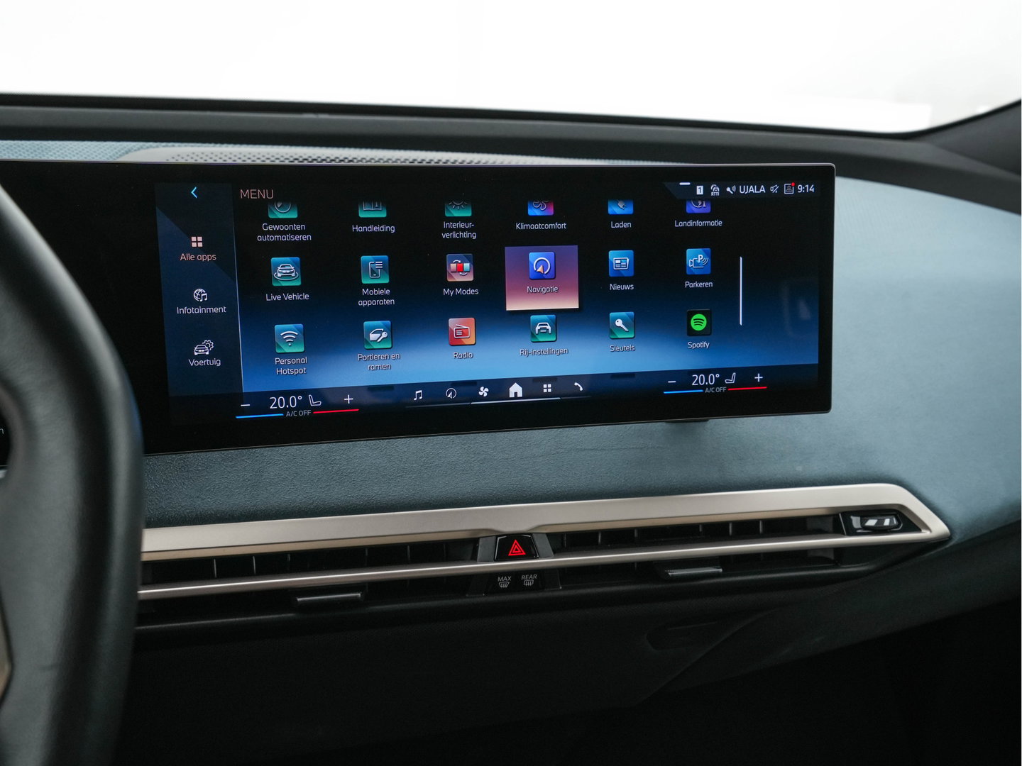 BMW iX xDrive40 Business Edition Plus 77 kWh [ 3-Fase ] {SOH-100%} (INCL-BTW) *PANO | HEAD-UP | TOPVIEW | MASSAGE | LASER-LIGHT | MEMORY-PACK | BOWERS&WILKINS | BLINDSPOT | WIDESCREEN-COCKPIT | HEATED-COMFORTSEATS | DAB | AMBIENTLIGHT | NAVI-FULLMAP | 20''AL