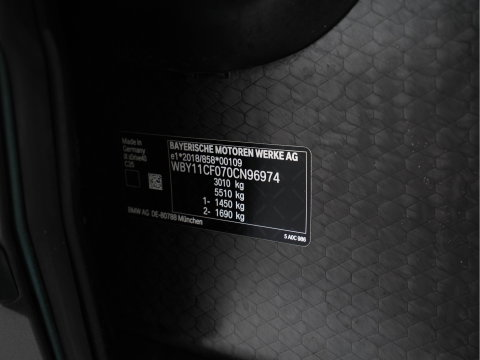 BMW iX xDrive40 Business Edition Plus 77 kWh [ 3-Fase ] {SOH-100%} (INCL-BTW) *PANO | HEAD-UP | TOPVIEW | MASSAGE | LASER-LIGHT | MEMORY-PACK | BOWERS&WILKINS | BLINDSPOT | WIDESCREEN-COCKPIT | HEATED-COMFORTSEATS | DAB | AMBIENTLIGHT | NAVI-FULLMAP | 20''AL