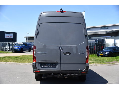 Mercedes-Benz Sprinter 317 1.9 CDI L2H2 DC PB Edition Camera, Cruise, Carplay, 170pk, LED, 3500kg Trekhaak, Automaat, Sensoren, Multimedia, Uniek!