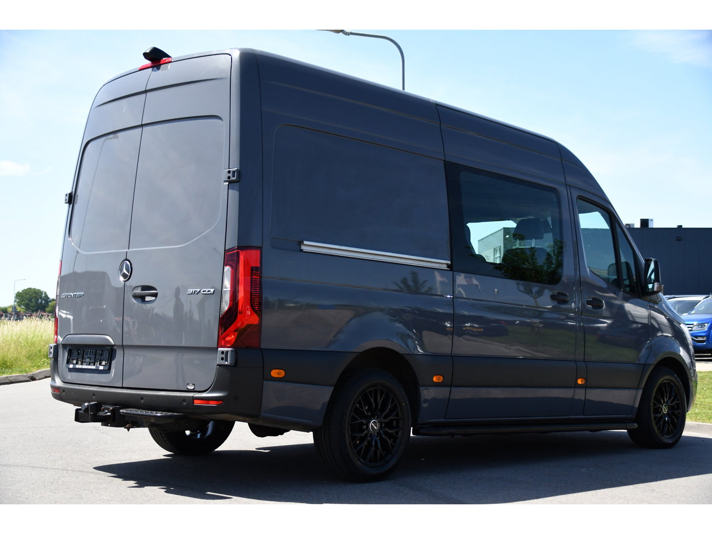 Mercedes-Benz Sprinter 317 1.9 CDI L2H2 DC PB Edition Camera, Cruise, Carplay, 170pk, LED, 3500kg Trekhaak, Automaat, Sensoren, Multimedia, Uniek!