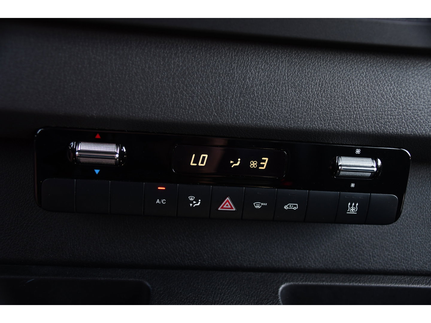Mercedes-Benz Sprinter 317 1.9 CDI L2H2 DC PB Edition Camera, Cruise, Carplay, 170pk, LED, 3500kg Trekhaak, Automaat, Sensoren, Multimedia, Uniek!