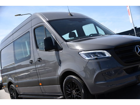 Mercedes-Benz Sprinter 317 1.9 CDI L2H2 DC PB Edition Camera, Cruise, Carplay, 170pk, LED, 3500kg Trekhaak, Automaat, Sensoren, Multimedia, Uniek!