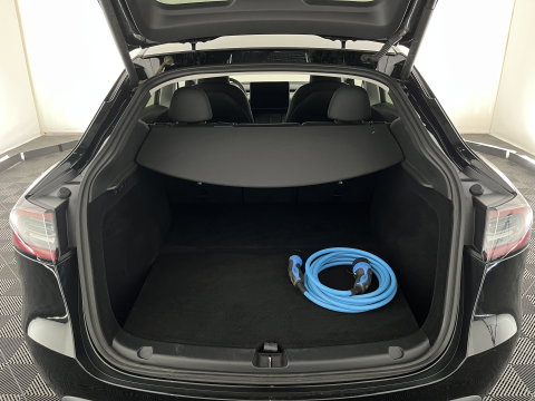 Tesla Model Y Long Range AWD 75 kWh [ 3-Fase ] {SOH-91%} (INCL.BTW)  Aut. *PANO | LEATHER | AUTO-PILOT | NAVI-FULLMAP | MATRIX-LED | KEYLESS | CAMERA | DAB+ | HEATED-COMFORTSEATS | PRIVACYGLASS | TOPVIEW*