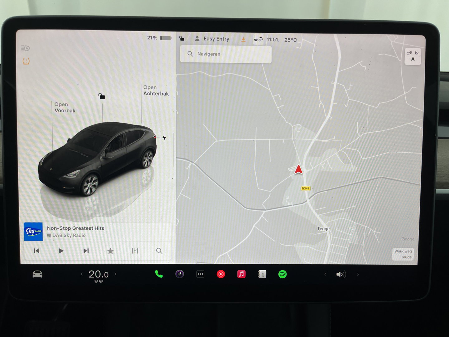 Tesla Model Y Long Range AWD 75 kWh [ 3-Fase ] {SOH-91%} (INCL.BTW)  Aut. *PANO | LEATHER | AUTO-PILOT | NAVI-FULLMAP | MATRIX-LED | KEYLESS | CAMERA | DAB+ | HEATED-COMFORTSEATS | PRIVACYGLASS | TOPVIEW*