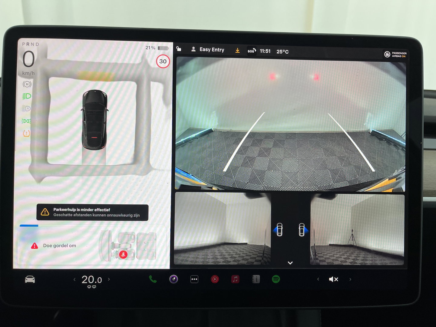 Tesla Model Y Long Range AWD 75 kWh [ 3-Fase ] {SOH-91%} (INCL.BTW)  Aut. *PANO | LEATHER | AUTO-PILOT | NAVI-FULLMAP | MATRIX-LED | KEYLESS | CAMERA | DAB+ | HEATED-COMFORTSEATS | PRIVACYGLASS | TOPVIEW*