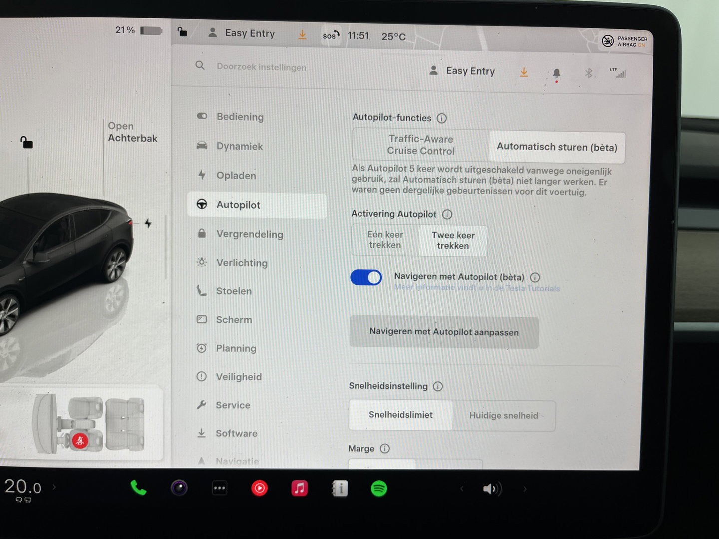 Tesla Model Y Long Range AWD 75 kWh [ 3-Fase ] {SOH-91%} (INCL.BTW)  Aut. *PANO | LEATHER | AUTO-PILOT | NAVI-FULLMAP | MATRIX-LED | KEYLESS | CAMERA | DAB+ | HEATED-COMFORTSEATS | PRIVACYGLASS | TOPVIEW*