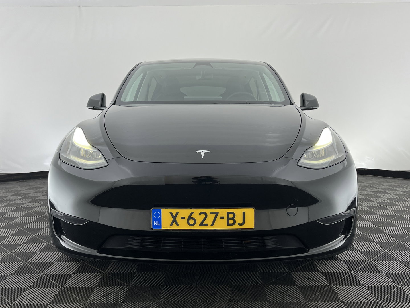 Tesla Model Y Long Range AWD 75 kWh [ 3-Fase ] {SOH-91%} (INCL.BTW)  Aut. *PANO | LEATHER | AUTO-PILOT | NAVI-FULLMAP | MATRIX-LED | KEYLESS | CAMERA | DAB+ | HEATED-COMFORTSEATS | PRIVACYGLASS | TOPVIEW*