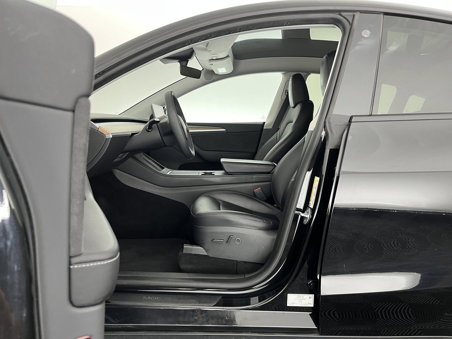 Tesla Model Y Long Range AWD 75 kWh [ 3-Fase ] {SOH-91%} (INCL.BTW)  Aut. *PANO | LEATHER | AUTO-PILOT | NAVI-FULLMAP | MATRIX-LED | KEYLESS | CAMERA | DAB+ | HEATED-COMFORTSEATS | PRIVACYGLASS | TOPVIEW*