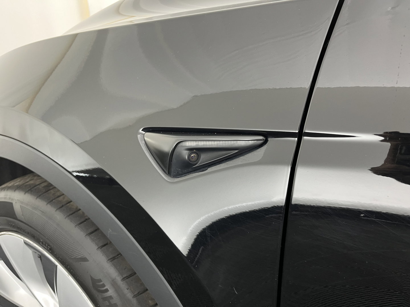 Tesla Model Y Long Range AWD 75 kWh [ 3-Fase ] {SOH-91%} (INCL.BTW)  Aut. *PANO | LEATHER | AUTO-PILOT | NAVI-FULLMAP | MATRIX-LED | KEYLESS | CAMERA | DAB+ | HEATED-COMFORTSEATS | PRIVACYGLASS | TOPVIEW*
