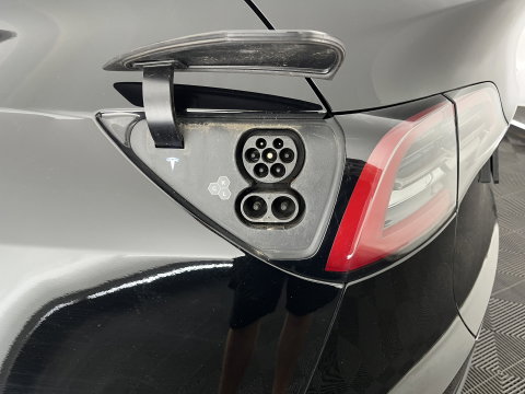 Tesla Model Y Long Range AWD 75 kWh [ 3-Fase ] {SOH-91%} (INCL.BTW)  Aut. *PANO | LEATHER | AUTO-PILOT | NAVI-FULLMAP | MATRIX-LED | KEYLESS | CAMERA | DAB+ | HEATED-COMFORTSEATS | PRIVACYGLASS | TOPVIEW*