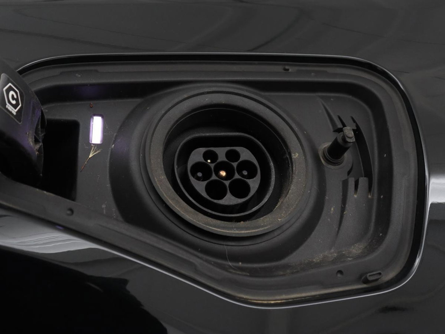 BMW X2 xDrive25e Executive | SOH 88% | Camera | Navigatie | Full LED | Park Assist | Climate control | Bluetooth | Cruise control | 18'' lichtmetalen velgen | PHEV | Plug In