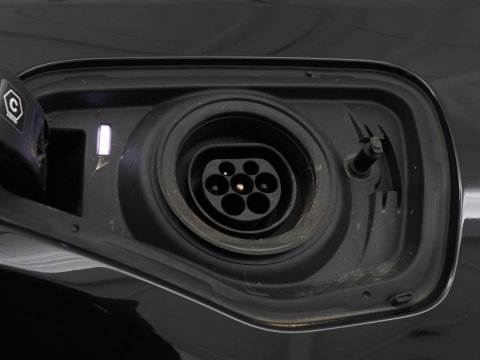 BMW X2 xDrive25e Executive | SOH 88% | Camera | Navigatie | Full LED | Park Assist | Climate control | Bluetooth | Cruise control | 18'' lichtmetalen velgen | PHEV | Plug In