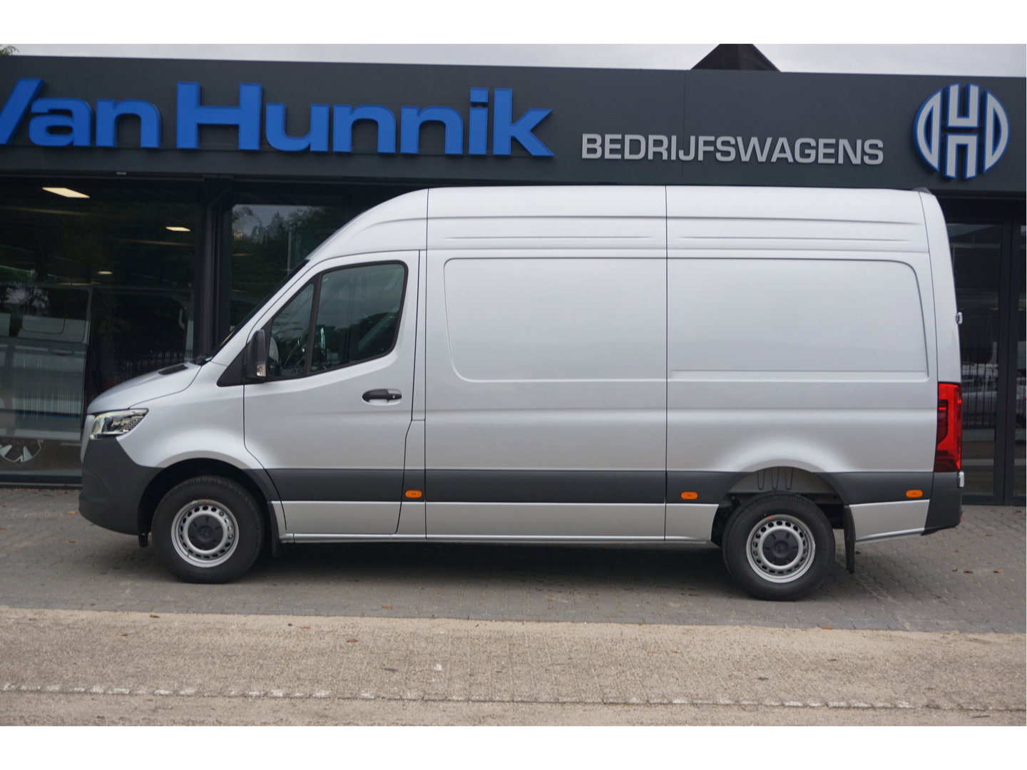 Mercedes-Benz Sprinter 317CDI Pro L2H2 BPM VRIJ!! 10.25" Mbux Cam, Gev. Stoel, 3.5T Trekgewicht, LED!! NR. A