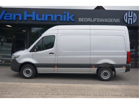 Mercedes-Benz Sprinter 317CDI Pro L2H2 BPM VRIJ!! 10.25" Mbux Cam, Gev. Stoel, 3.5T Trekgewicht, LED!! NR. A