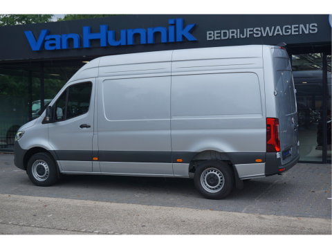 Mercedes-Benz Sprinter 317CDI Pro L2H2 BPM VRIJ!! 10.25" Mbux Cam, Gev. Stoel, 3.5T Trekgewicht, LED!! NR. A