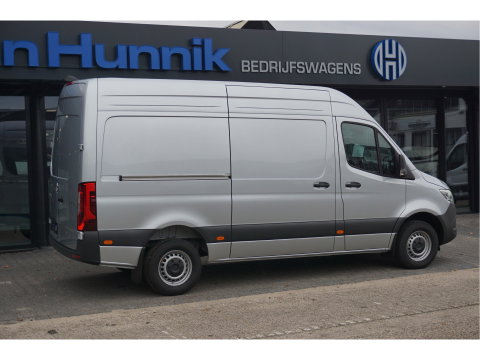 Mercedes-Benz Sprinter 317CDI Pro L2H2 BPM VRIJ!! 10.25" Mbux Cam, Gev. Stoel, 3.5T Trekgewicht, LED!! NR. A