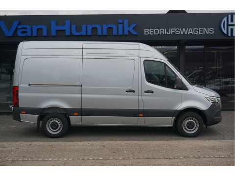 Mercedes-Benz Sprinter 317CDI Pro L2H2 BPM VRIJ!! 10.25" Mbux Cam, Gev. Stoel, 3.5T Trekgewicht, LED!! NR. A