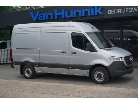 Mercedes-Benz Sprinter 317CDI Pro L2H2 BPM VRIJ!! 10.25" Mbux Cam, Gev. Stoel, 3.5T Trekgewicht, LED!! NR. A