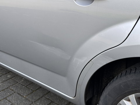 Ford Mondeo 2.0-16V Titanium | Handel / Export |