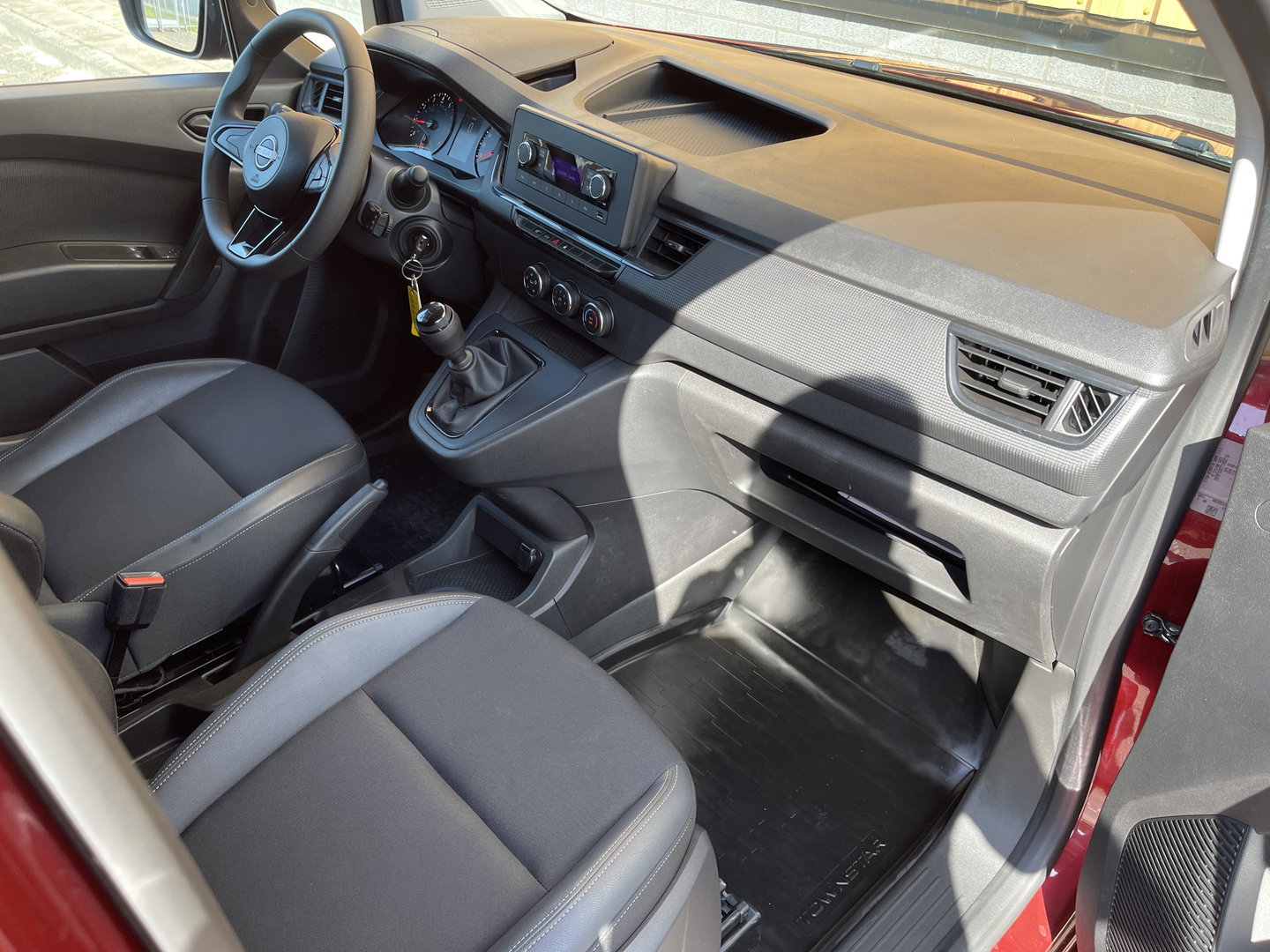 Nissan Townstar 1.3 TCe | Unieke Kilometerstand! | Airconditioning | Led | DAB | Multifunctioneel Stuurwiel | Automatische Verlichting |