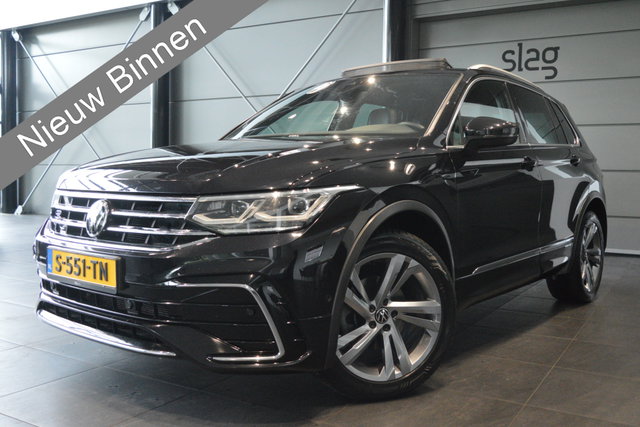 Volkswagen Tiguan - 1.5 TSI 2X R-LINE navi pano leer camera trekhaak 150 pk !!