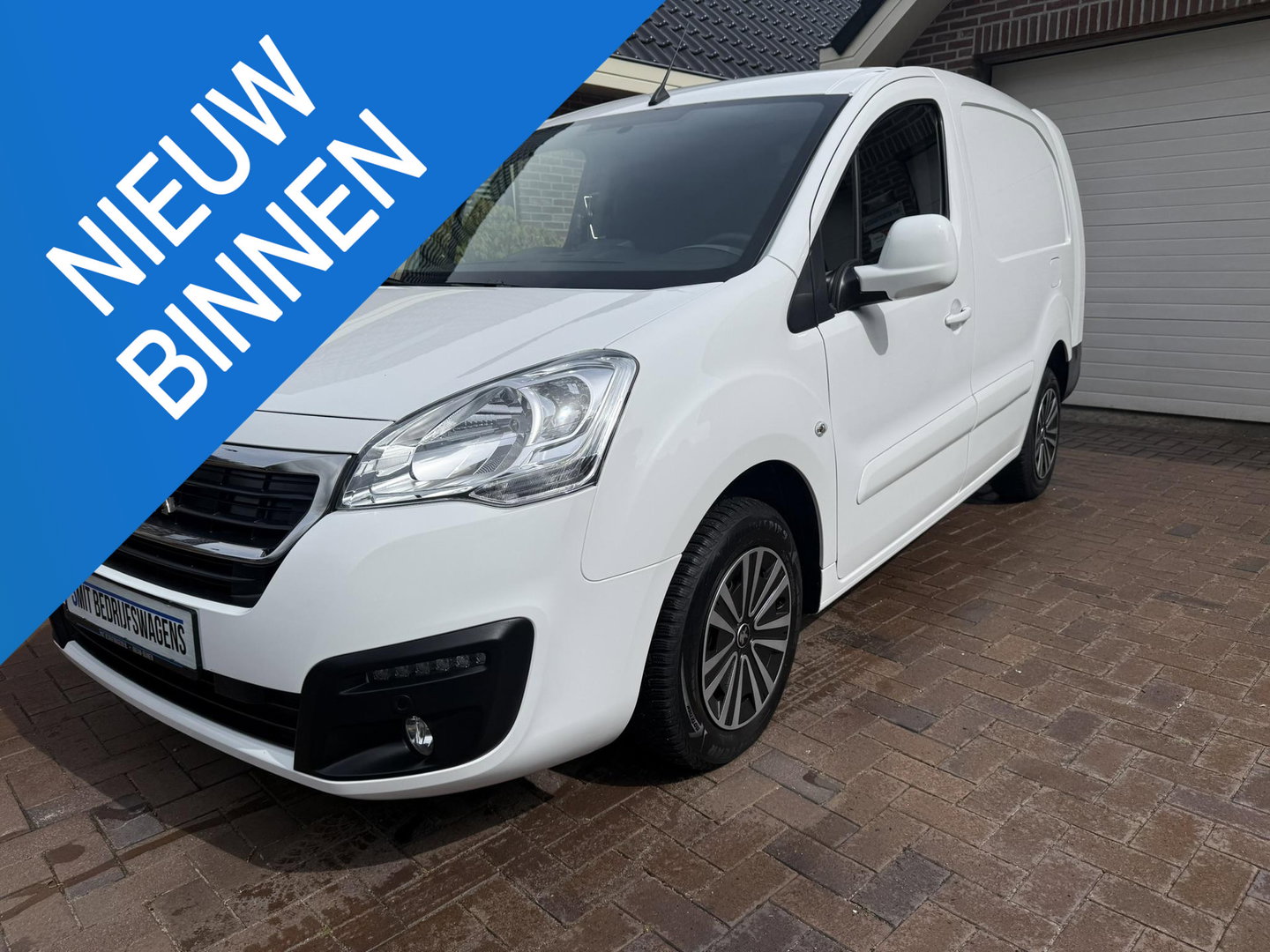 Peugeot Partner 122 1.6 BlueHDi 100 L2 Pro S&S 40648 km nap camera airco cruise