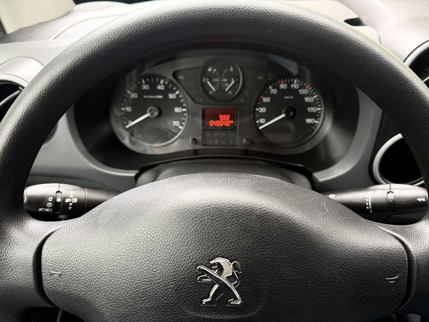 Peugeot Partner 122 1.6 BlueHDi 100 L2 Pro S&S 40648 km nap camera airco cruise