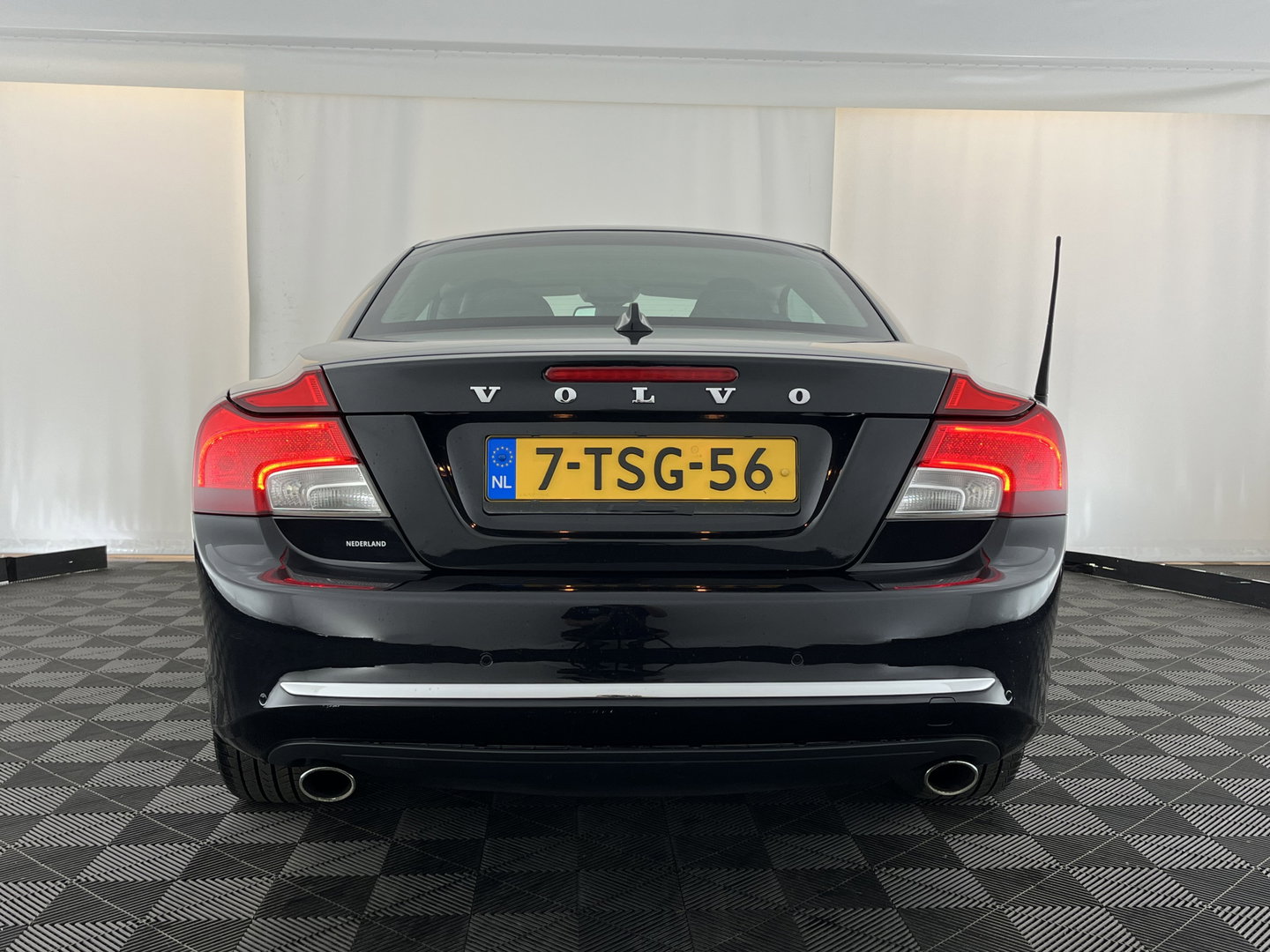 Volvo C70 Convertible 2.0 D3 Summum Plus Line Aut *LEATHER | XENON | MEMORY-PACK | CRUISE | PDC | TOWBAR | AIRSCARF | NAVI-FULLMAP | HEATED-COMFORTSEATS | 18''ALU*