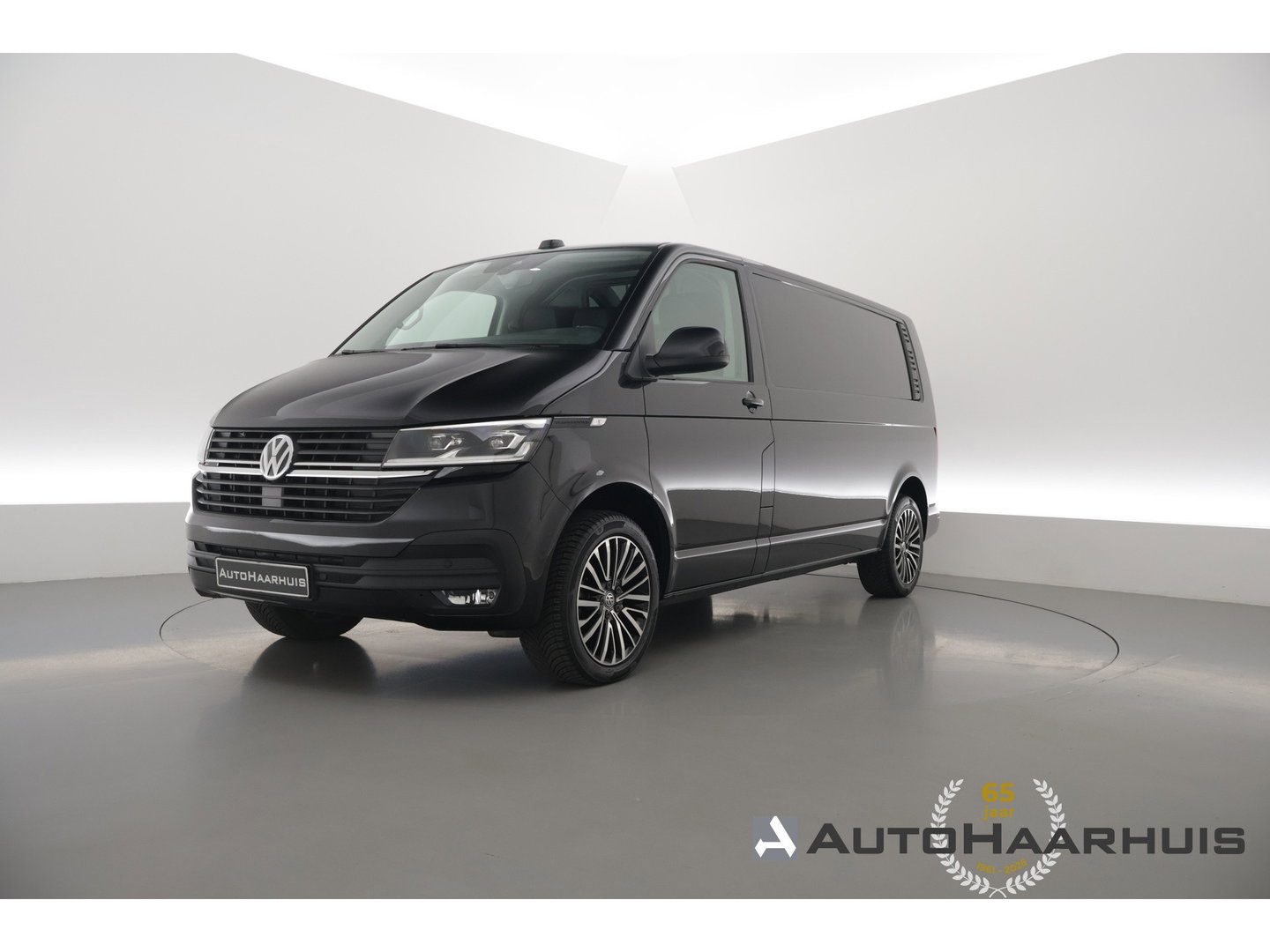 Volkswagen Transporter 2.0 TDI-204pk L2H1 | 4Motion | Automaat | Standkachel | Adapt.Cruise | Camera | Digitaal Cockpit | Navi | Carplay