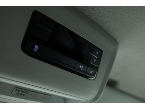 Volkswagen Transporter 2.0 TDI-204pk L2H1 | 4Motion | Automaat | Standkachel | Adapt.Cruise | Camera | Digitaal Cockpit | Navi | Carplay