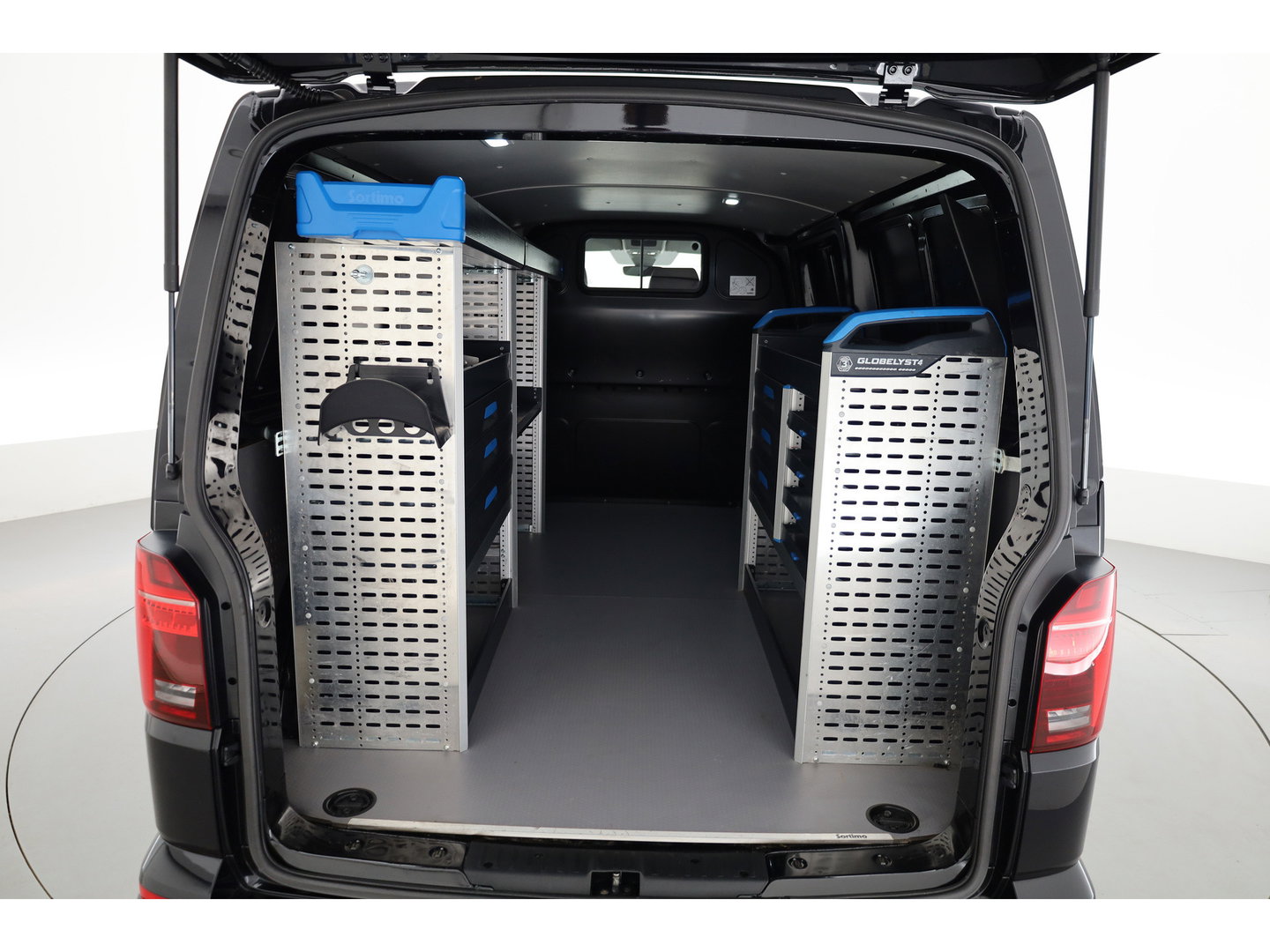 Volkswagen Transporter 2.0 TDI-204pk L2H1 | 4Motion | Automaat | Standkachel | Adapt.Cruise | Camera | Digitaal Cockpit | Navi | Carplay