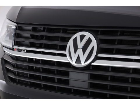 Volkswagen Transporter 2.0 TDI-204pk L2H1 | 4Motion | Automaat | Standkachel | Adapt.Cruise | Camera | Digitaal Cockpit | Navi | Carplay