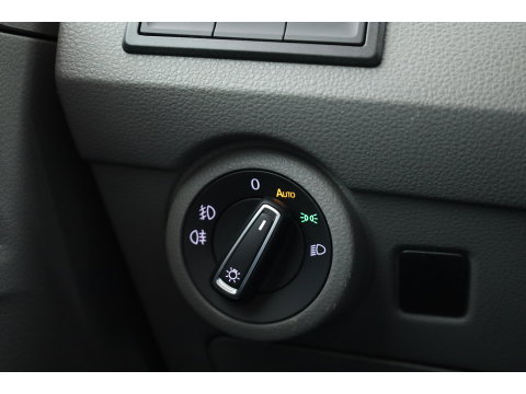 Volkswagen Transporter 2.0 TDI-204pk L2H1 | 4Motion | Automaat | Standkachel | Adapt.Cruise | Camera | Digitaal Cockpit | Navi | Carplay