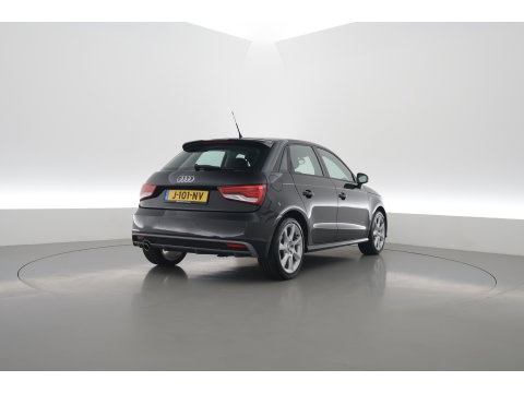 Audi A1 Sportback 1.0 TFSI S-Line | Navi | Bluetooth | Stoelverw. | Licht/- Regensensor | All Seasons | 17''