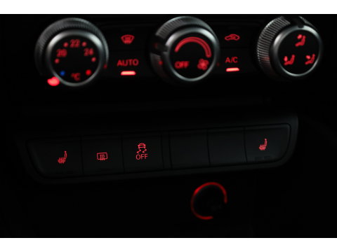 Audi A1 Sportback 1.0 TFSI S-Line | Navi | Bluetooth | Stoelverw. | Licht/- Regensensor | All Seasons | 17''