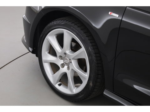 Audi A1 Sportback 1.0 TFSI S-Line | Navi | Bluetooth | Stoelverw. | Licht/- Regensensor | All Seasons | 17''