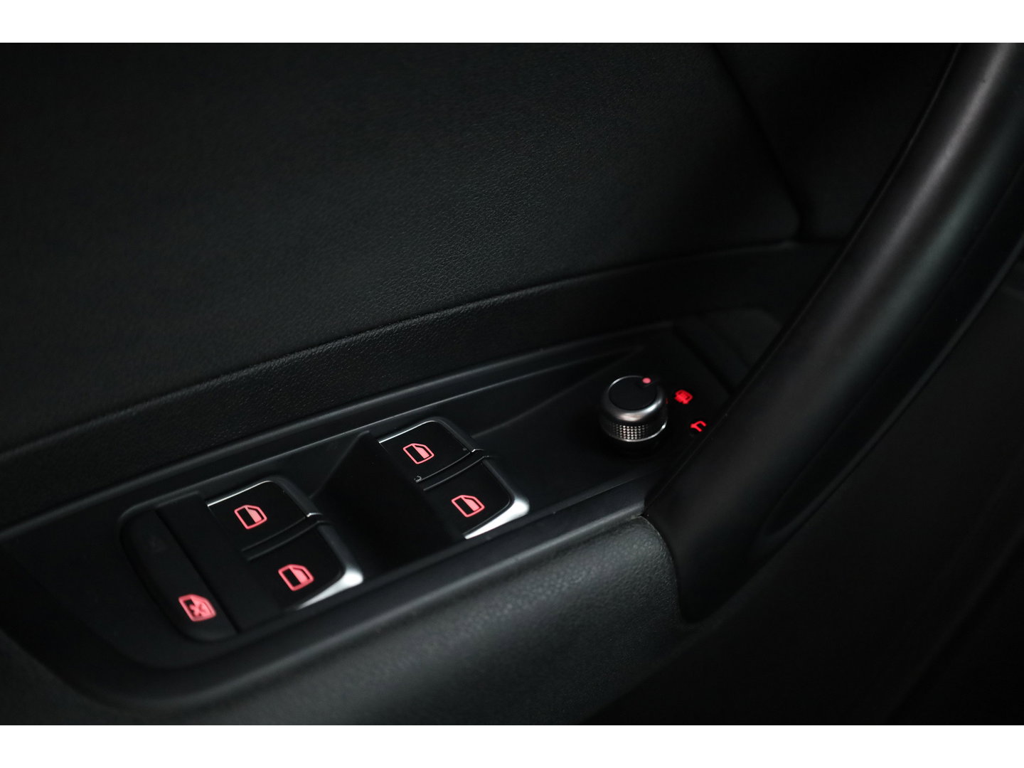 Audi A1 Sportback 1.0 TFSI S-Line | Navi | Bluetooth | Stoelverw. | Licht/- Regensensor | All Seasons | 17''