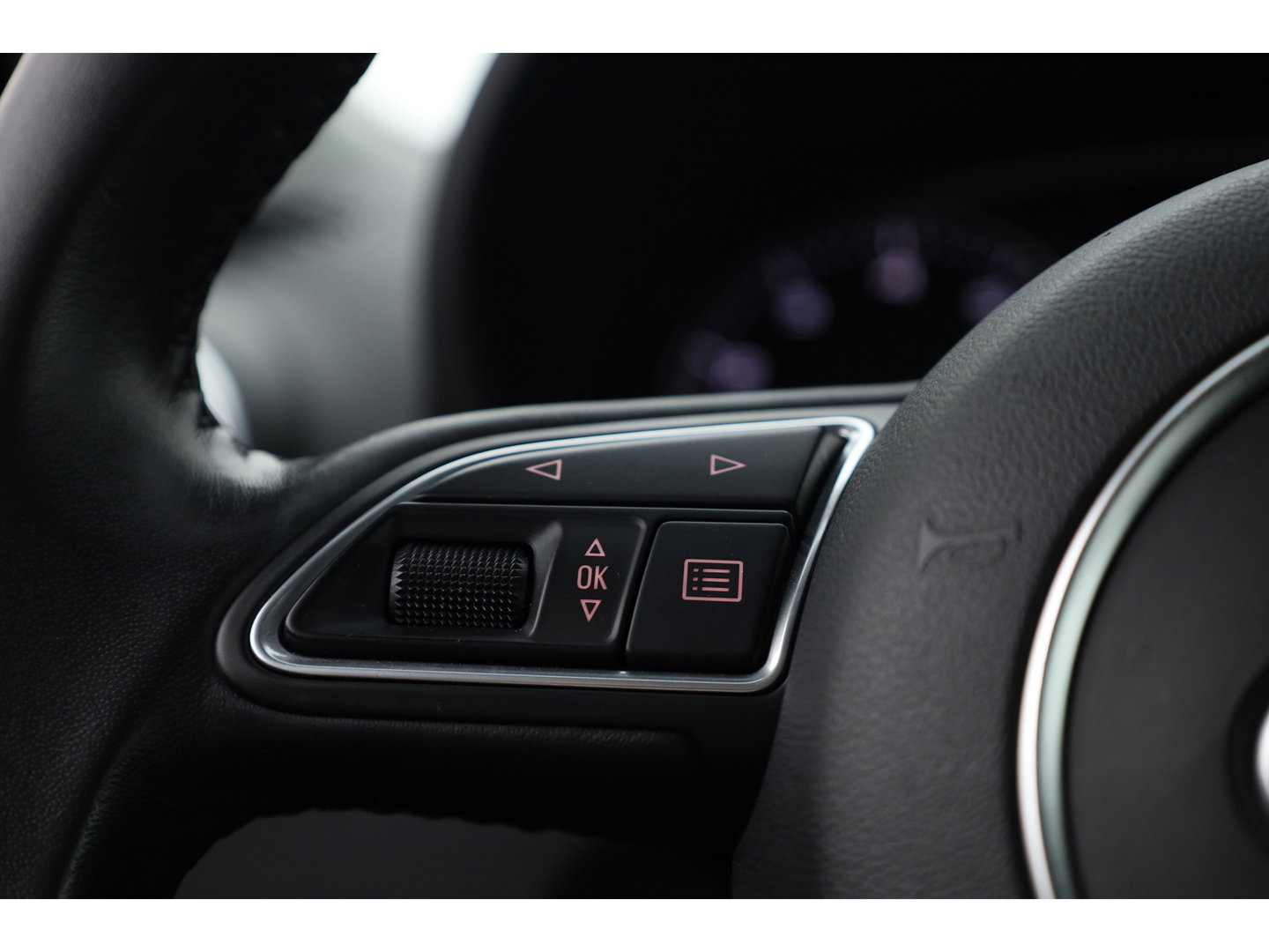 Audi A1 Sportback 1.0 TFSI S-Line | Navi | Bluetooth | Stoelverw. | Licht/- Regensensor | All Seasons | 17''