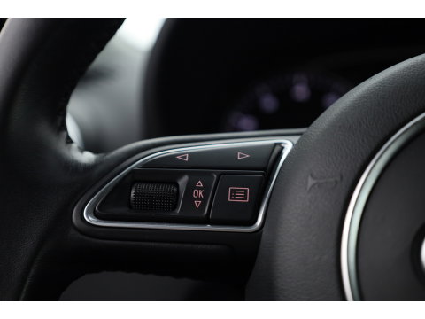 Audi A1 Sportback 1.0 TFSI S-Line | Navi | Bluetooth | Stoelverw. | Licht/- Regensensor | All Seasons | 17''