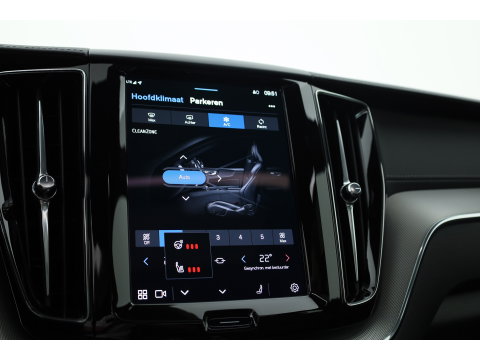 Volvo XC60 T6 PHEV Ultra Black Edition | Pano | HUD | Elek. Trekhaak | Memory Seats | 360cam | Adapt. Cruise | 21'' | Google Info. x