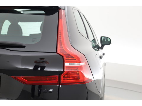 Volvo XC60 T6 PHEV Ultra Black Edition | Pano | HUD | Elek. Trekhaak | Memory Seats | 360cam | Adapt. Cruise | 21'' | Google Info. x