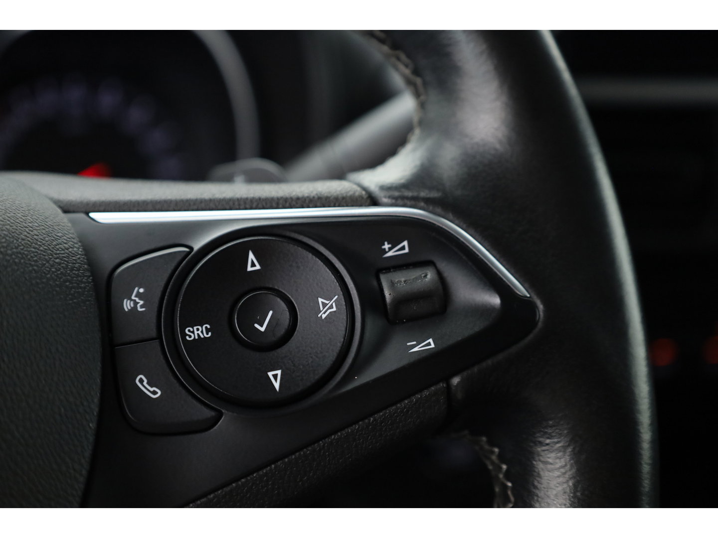 Opel Combo 1.5D L1H1 Innovation Automaat | Cruise Ctrl. | Camera | Apple CarPlay | Navi | Dodehoekdet.