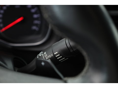 Opel Combo 1.5D L1H1 Innovation Automaat | Cruise Ctrl. | Camera | Apple CarPlay | Navi | Dodehoekdet.