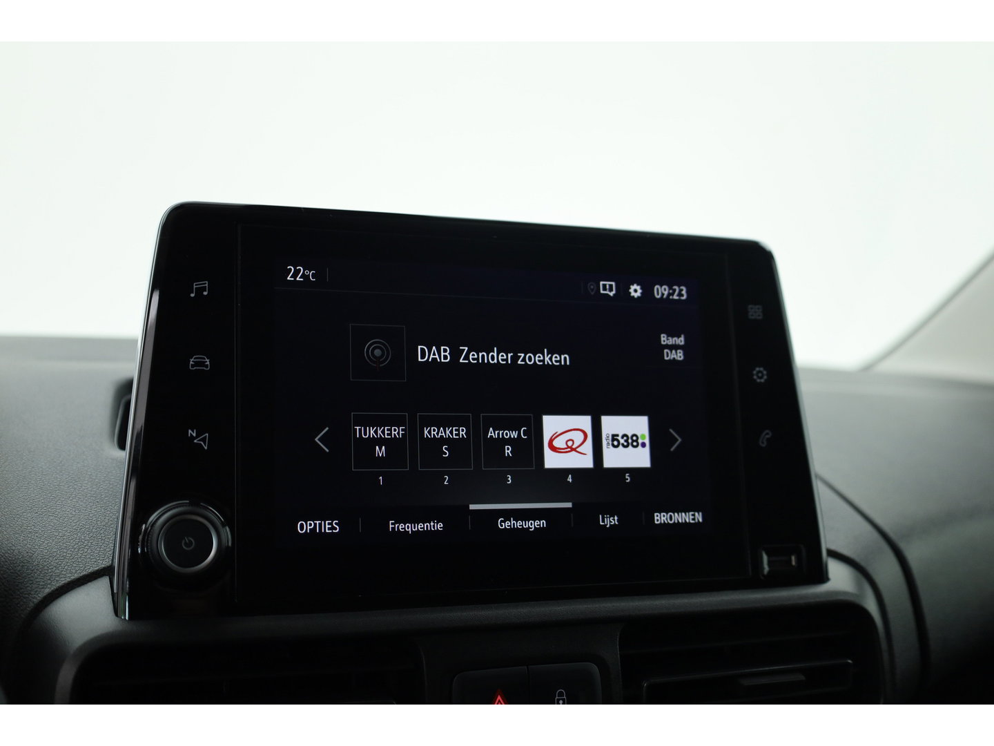 Opel Combo 1.5D L1H1 Innovation Automaat | Cruise Ctrl. | Camera | Apple CarPlay | Navi | Dodehoekdet.