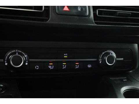 Opel Combo 1.5D L1H1 Innovation Automaat | Cruise Ctrl. | Camera | Apple CarPlay | Navi | Dodehoekdet.